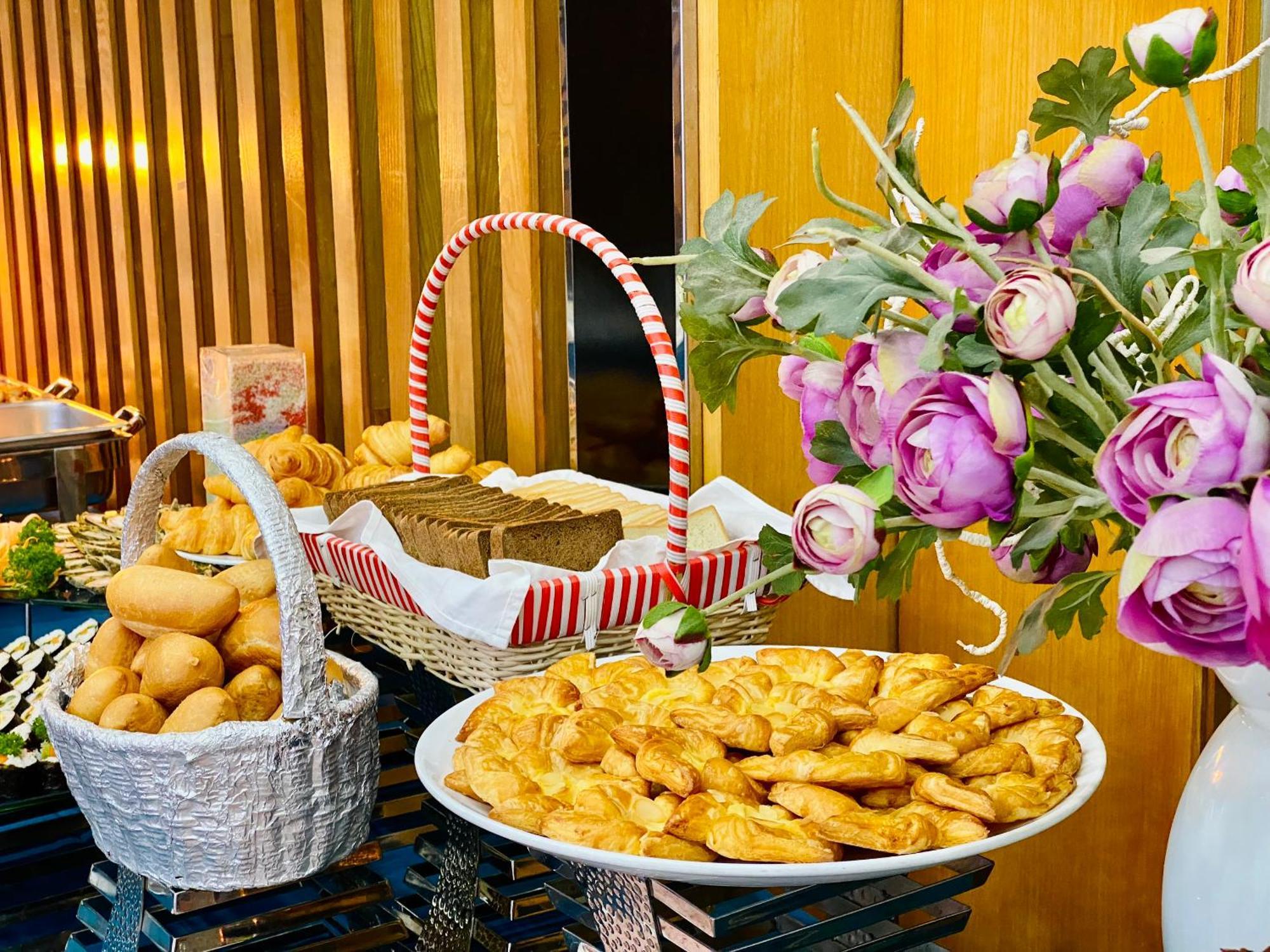 Bao Son International Hotel Ханой Экстерьер фото
